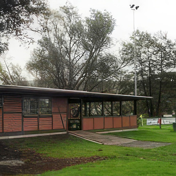 Sportplatz, Vereinsheim &amp; Grillhütte